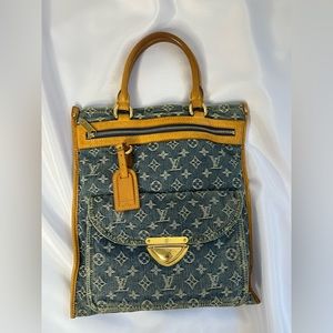 Authentic Louis Vuitton Flat Shopper Tote Handbag Monogram Denim